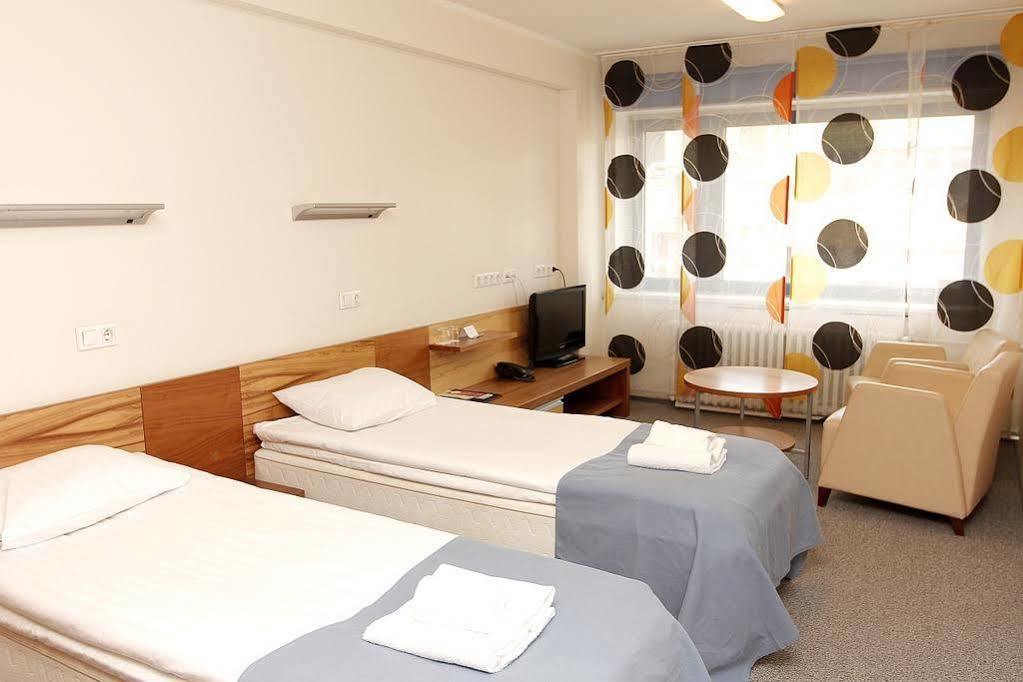 Tartu Rakendusliku Kolledzi Hotell Exterior foto